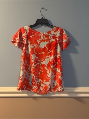 Banana Republic Women’s Floral Flutter Sleeve Top - red and light blue